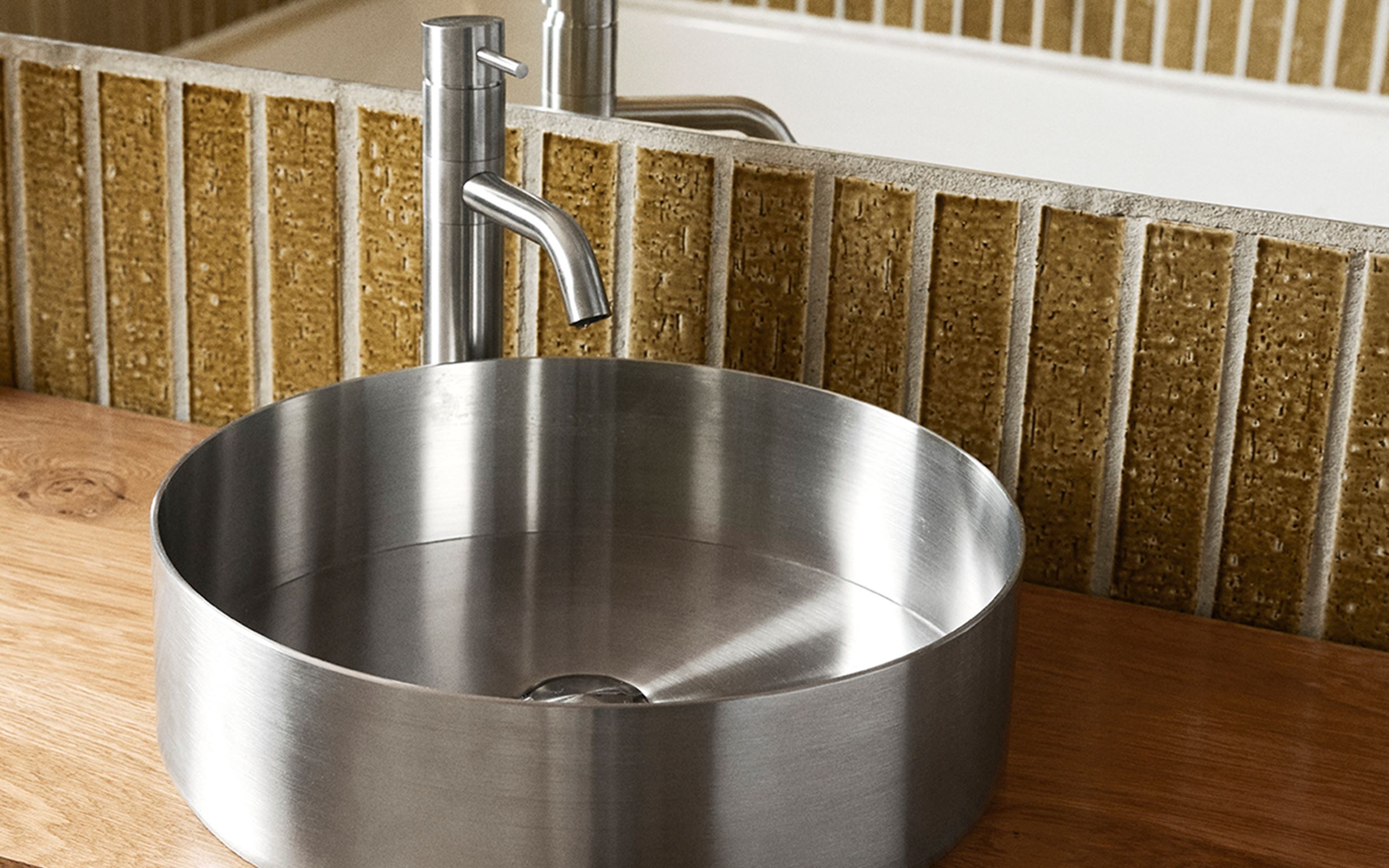 230329 Dline X Femte Til Venstre 0345 2